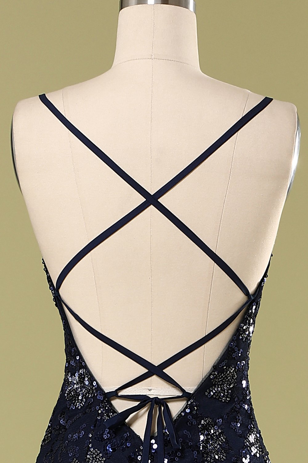 Robe de soirée bleu marine avec paillettes perlées