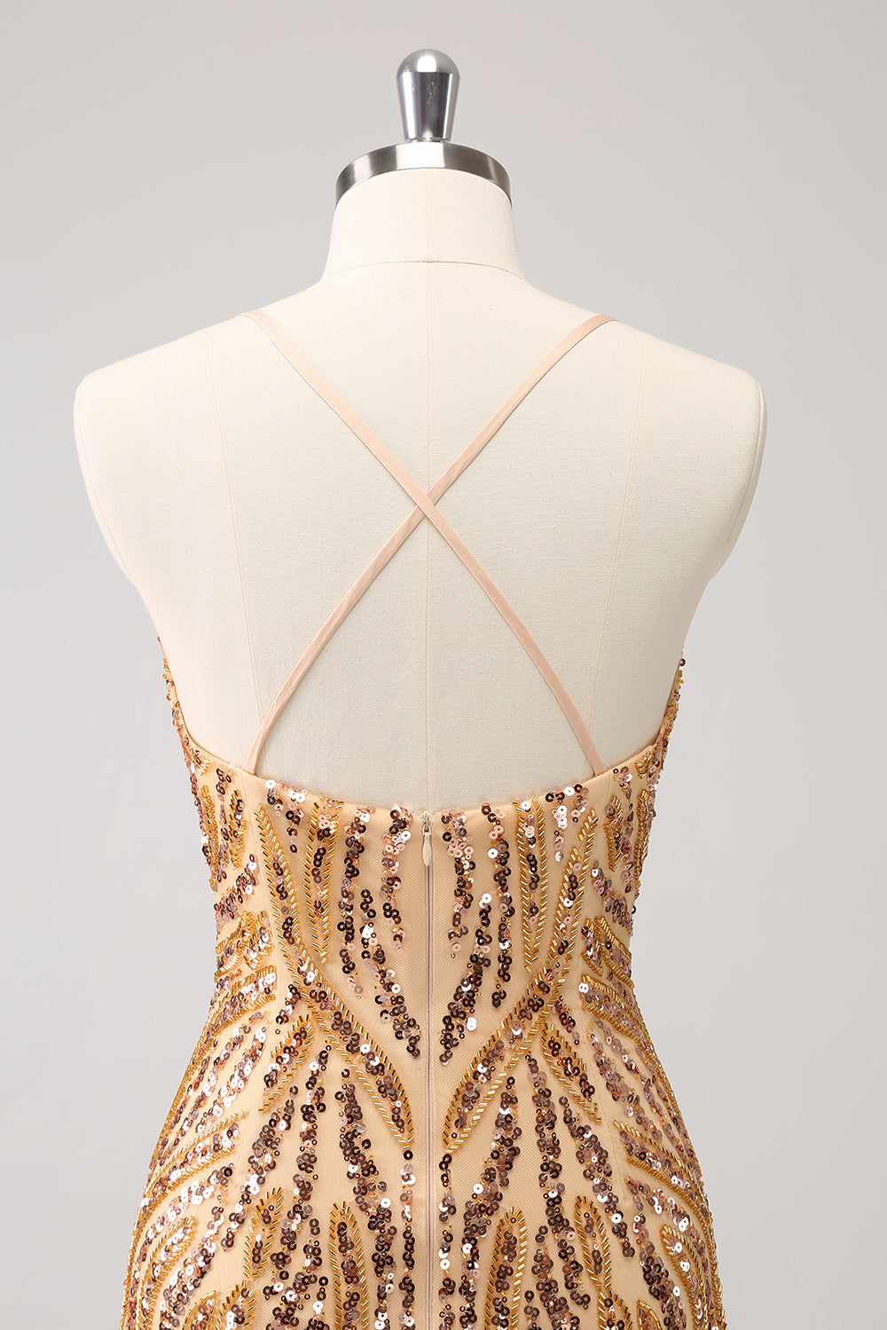 Robe de bal à col en V à paillettes dorées scintillantes avec franges