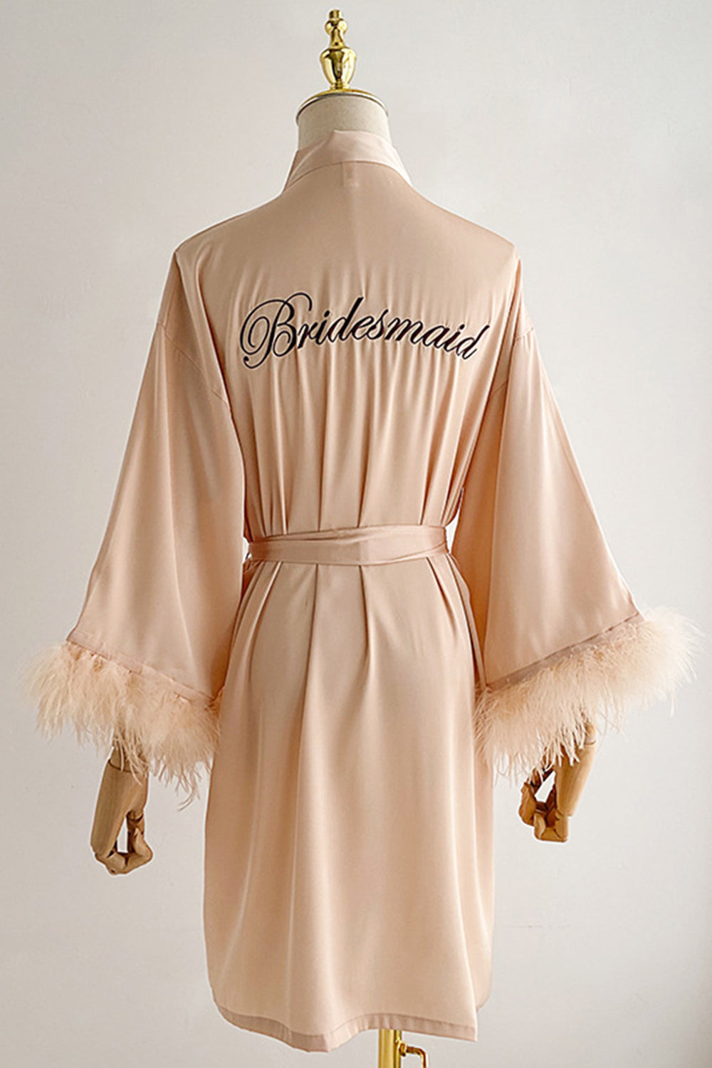 Robe de demoiselle d’honneur rouge avec plume