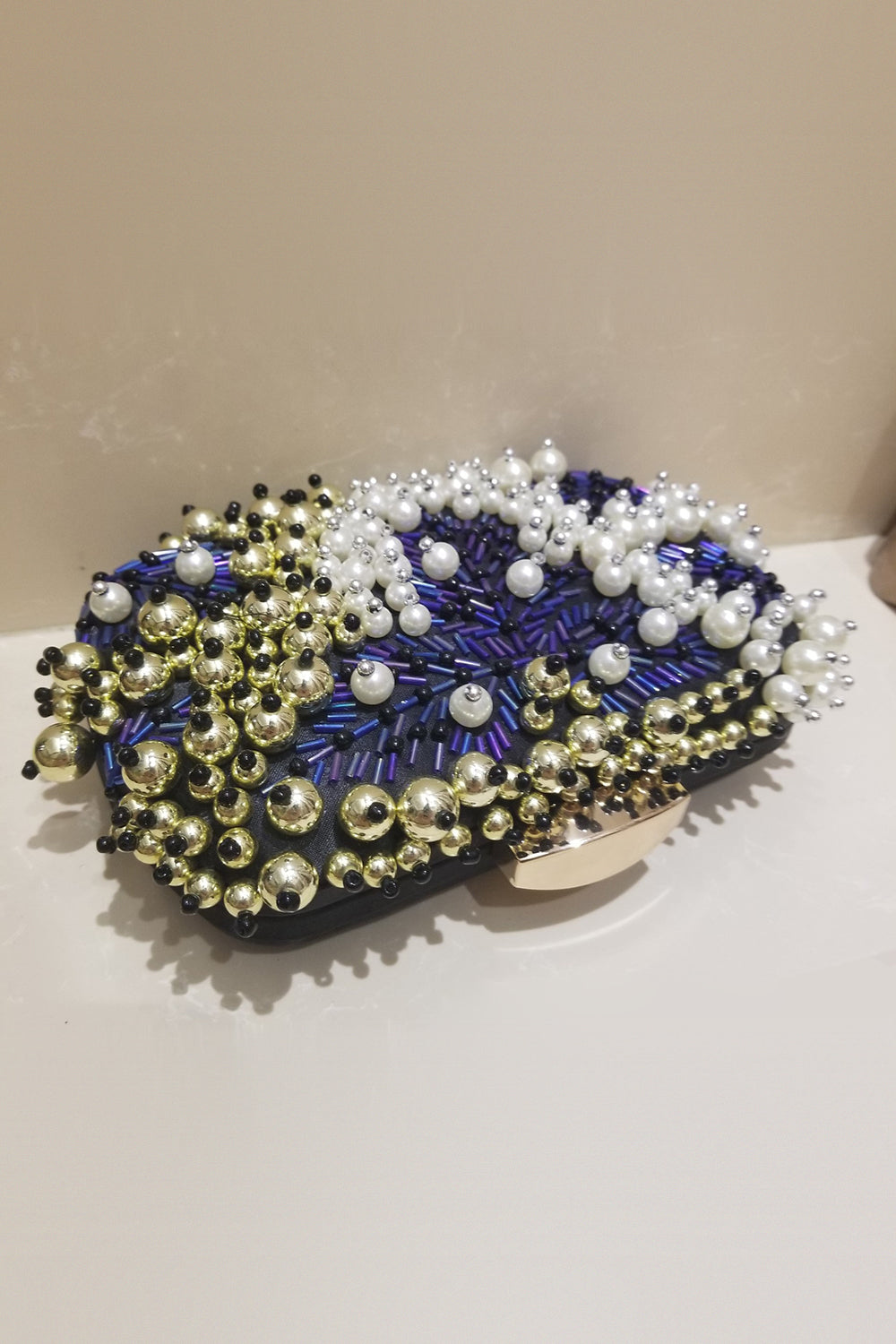 Sac à main de luxe en perles noires