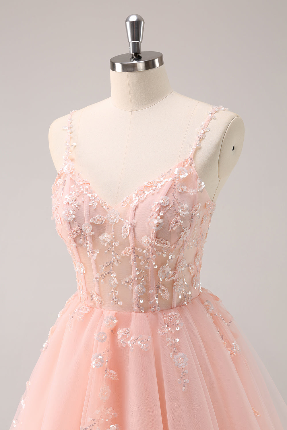 Robe de soirée Court trapèze à bretelles spaghetti en tulle et paillettes avec appliques