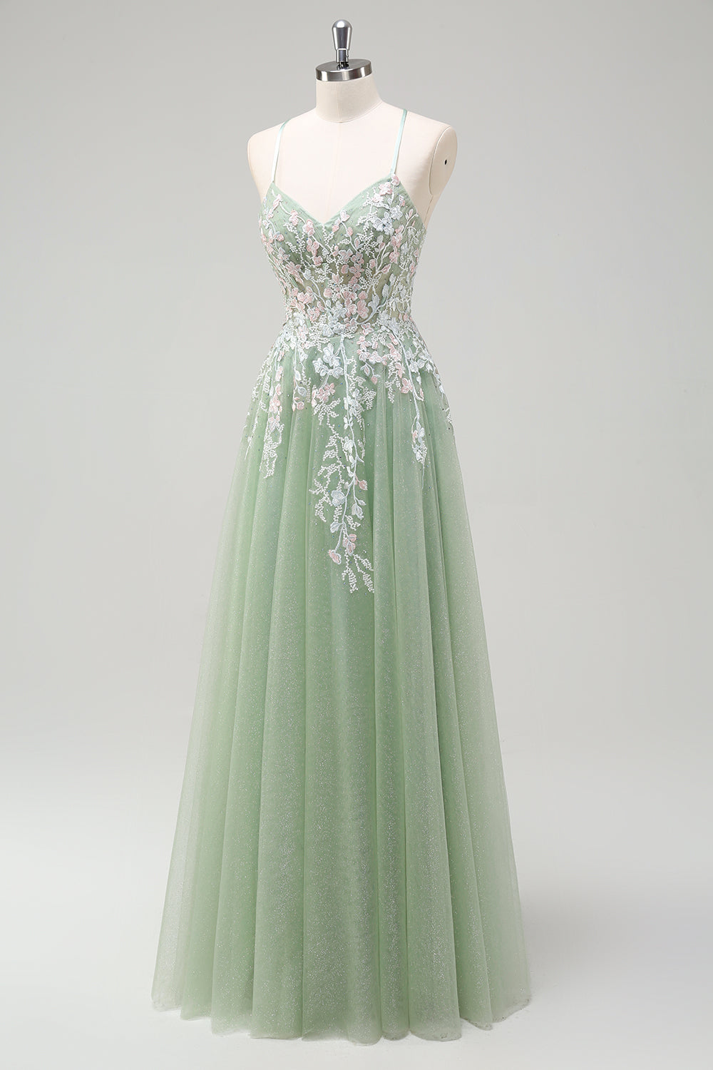Robe de soirée longue en tulle à bretelles spaghetti et coupe trapèze Sage avec applications
