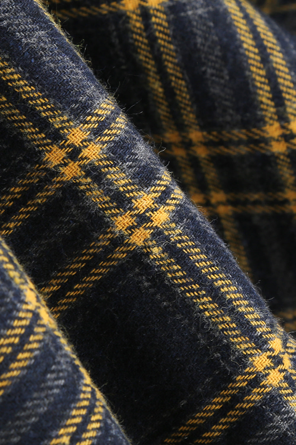 Robe Midi à carreaux noirs à col Claudine des années 1950