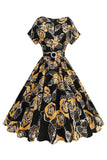 Robe midi à col bateau a-ligne imprimée de roses noires des années 1950