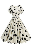 Robe midi à col bateau a-ligne imprimée de roses noires des années 1950