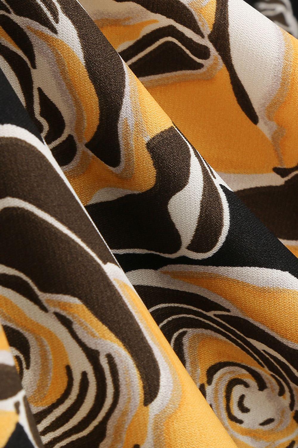 Robe midi à col bateau a-ligne imprimée de roses noires des années 1950