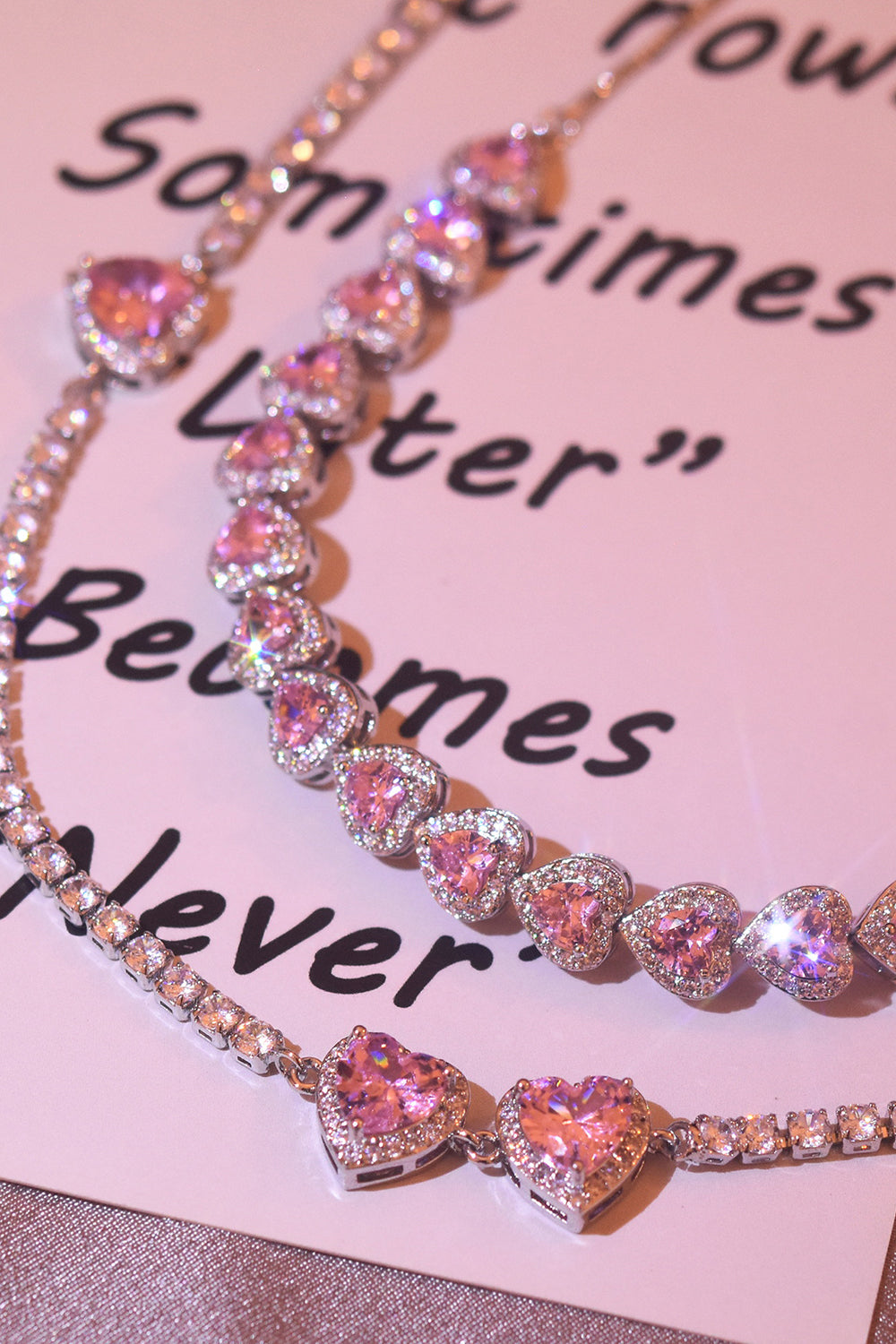 Collier strass coeur scintillant rose