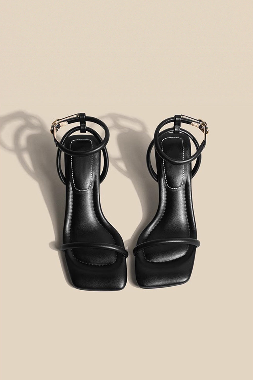 Sandales à talons hauts à bride de cheville en cuir PU noir