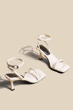 Sandales à talons hauts à bride de cheville en cuir PU noir