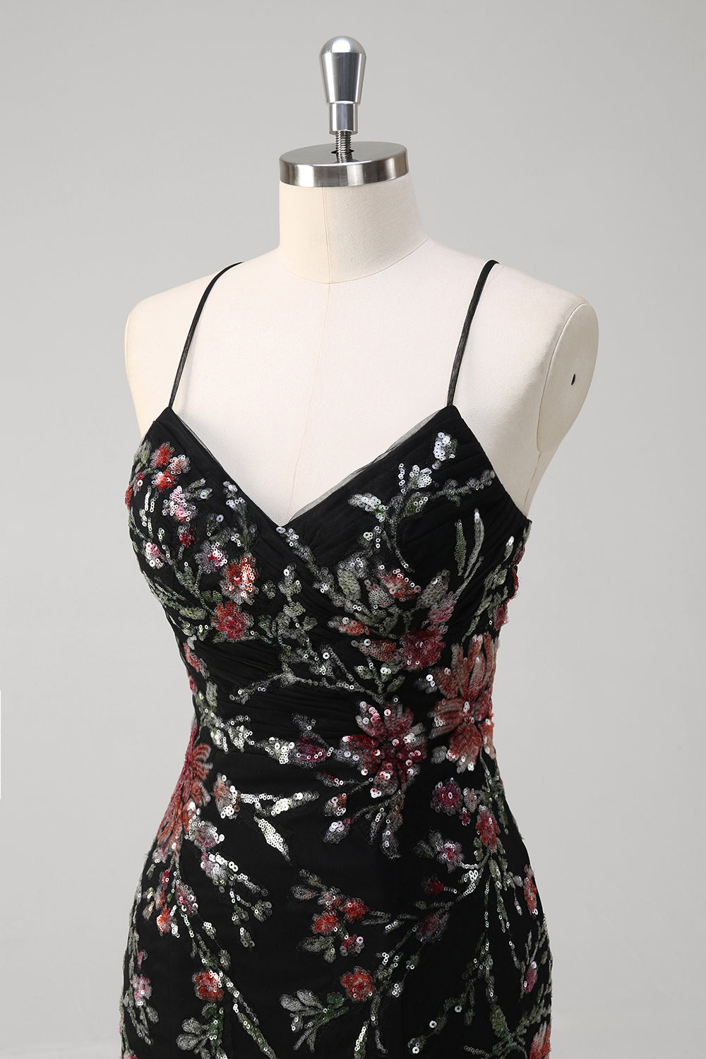Robe de bal longue à bretelles spaghetti sirène noire avec paillettes