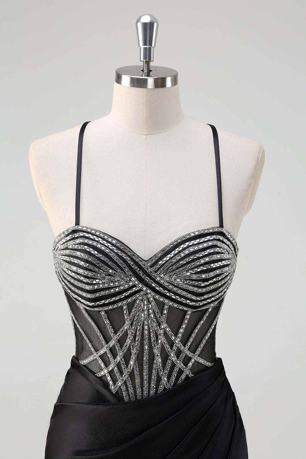 Robe longue de bal perlée à col licou sirène noire scintillante avec fente