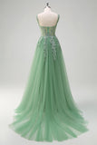 Robe de soirée longue en tulle à bretelles spaghetti vertes avec appliques