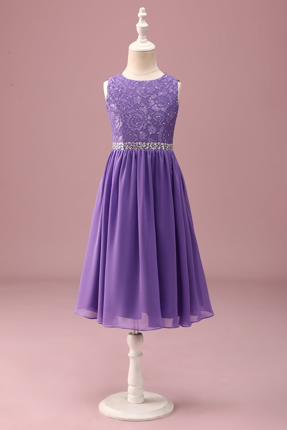 Dentelle violette une ligne col rond courte robe de demoiselle d’honneur junior avec ceinture en strass
