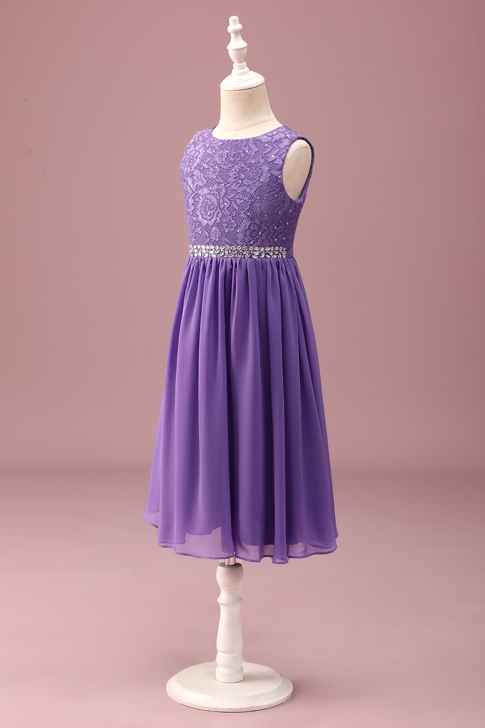 Dentelle violette une ligne col rond courte robe de demoiselle d’honneur junior avec ceinture en strass