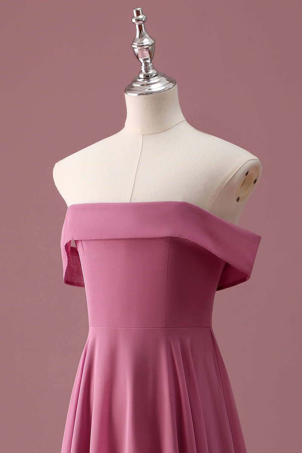 Rose du désert Épaule dénudée en mousseline de soie Une ligne Robe de demoiselle d’honneur junior