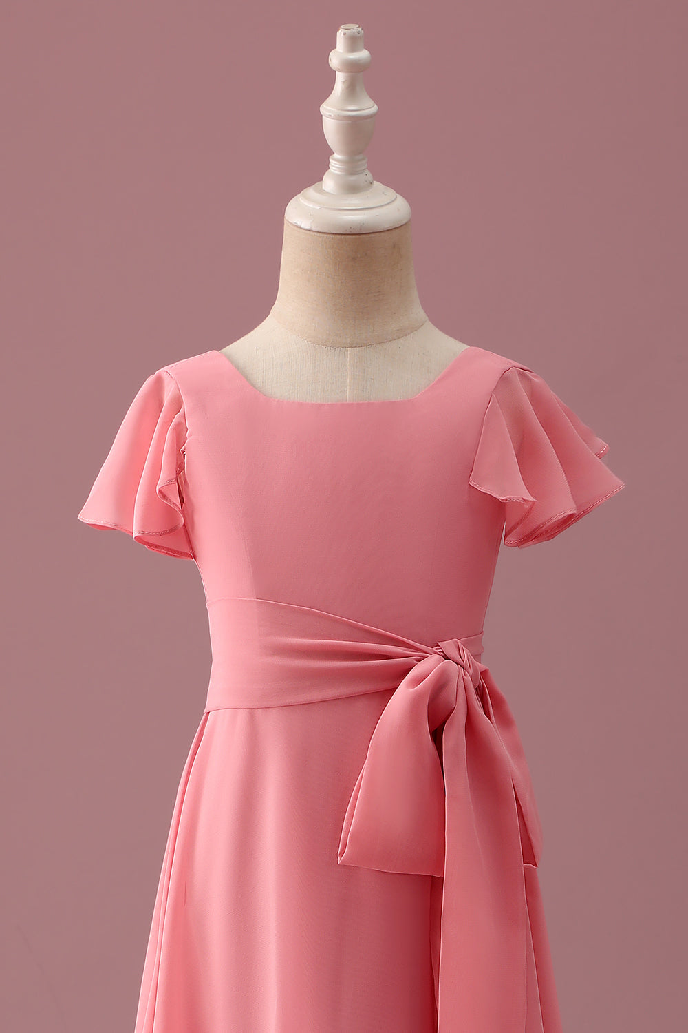 Mousseline de soie corail à manches courtes Une ligne Junior Demoiselle d’honneur Robe avec Bowknot