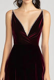 Robe formelle en velours à bretelles spaghetti bordeaux col en V
