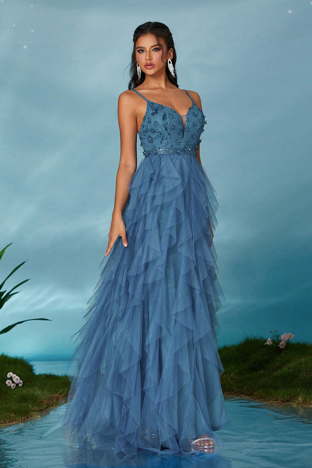 Noir A-ligne spaghetti bretelles fleurs volants tulle longue robe de bal avec fente