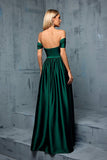 Robe de bal longue trapèze en satin vert armée à épaules dénudées
