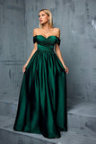 Robe de bal longue trapèze en satin vert armée à épaules dénudées