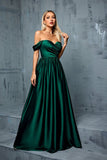 Robe de bal longue trapèze en satin vert armée à épaules dénudées