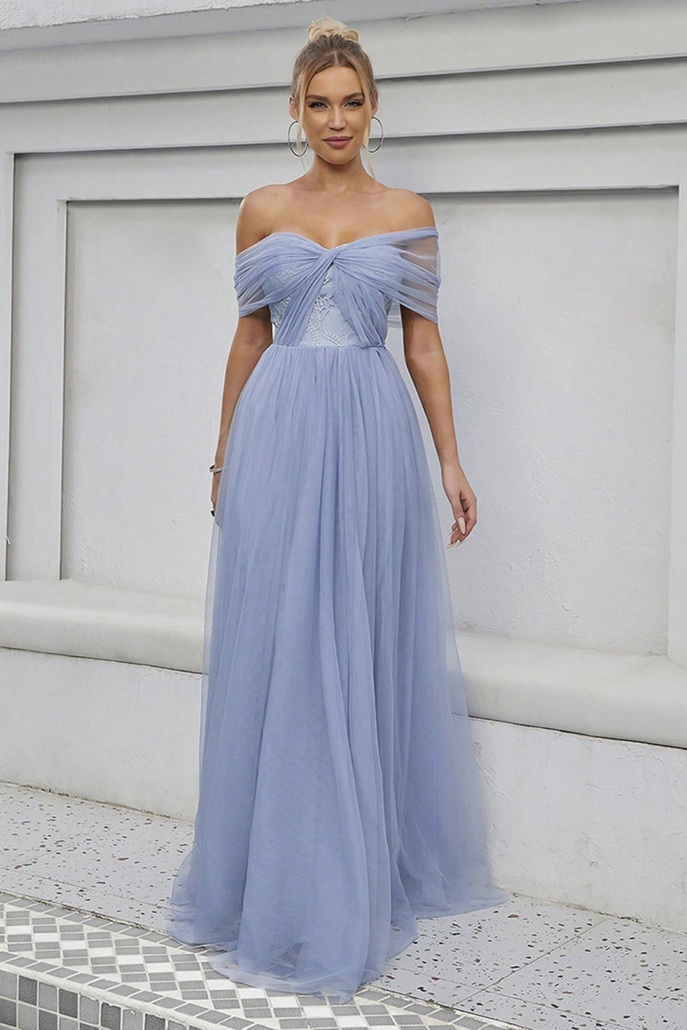 Tulle bleu à épaules dénudées Robe formelle trapèze