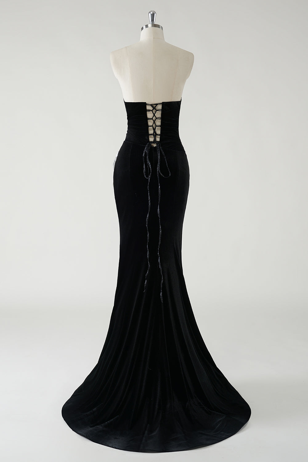 Robe longue formelle en velours noir sans bretelles scintillante avec fente haute (pas de gants)