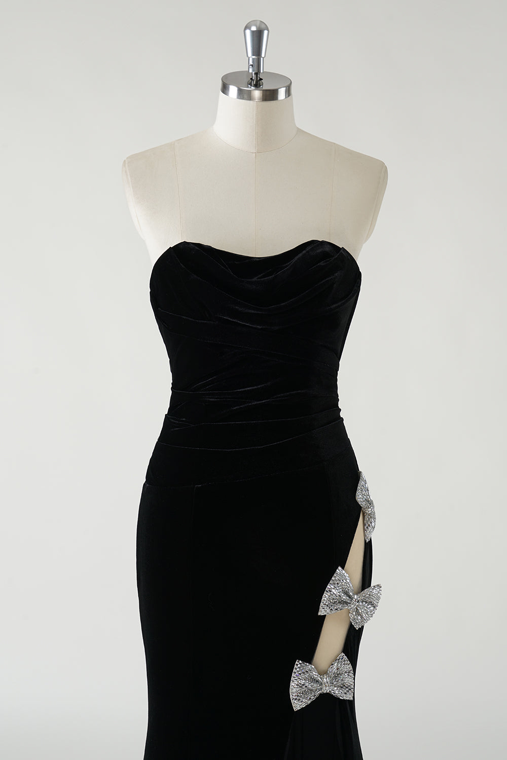 Robe longue formelle en velours noir sans bretelles scintillante avec fente haute (pas de gants)