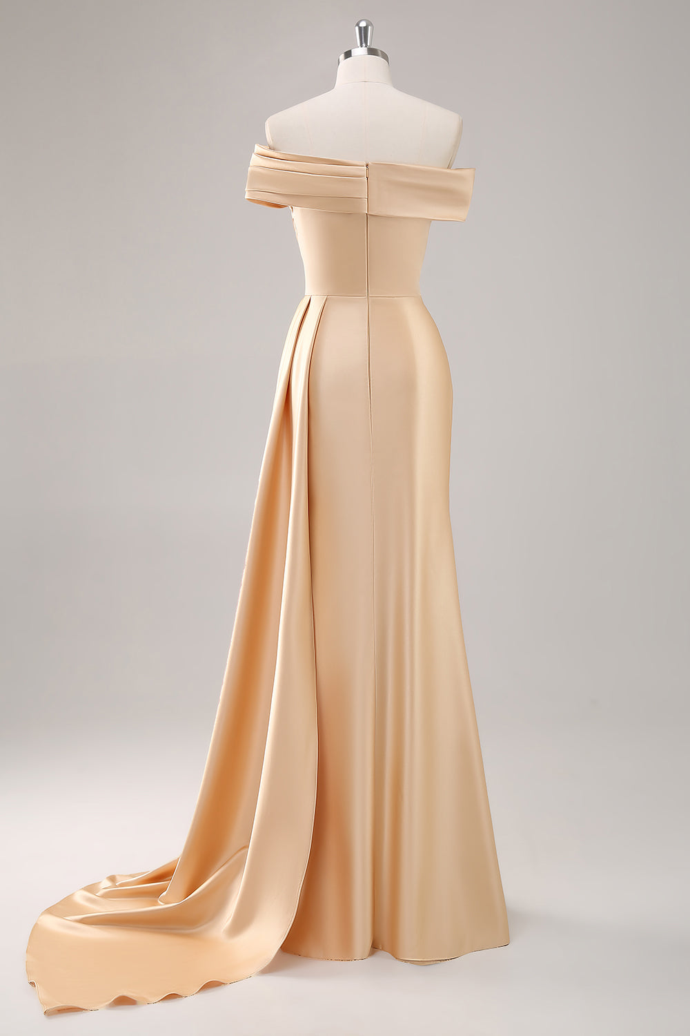 Robe longue formelle plissée à une épaule fourreau champagne