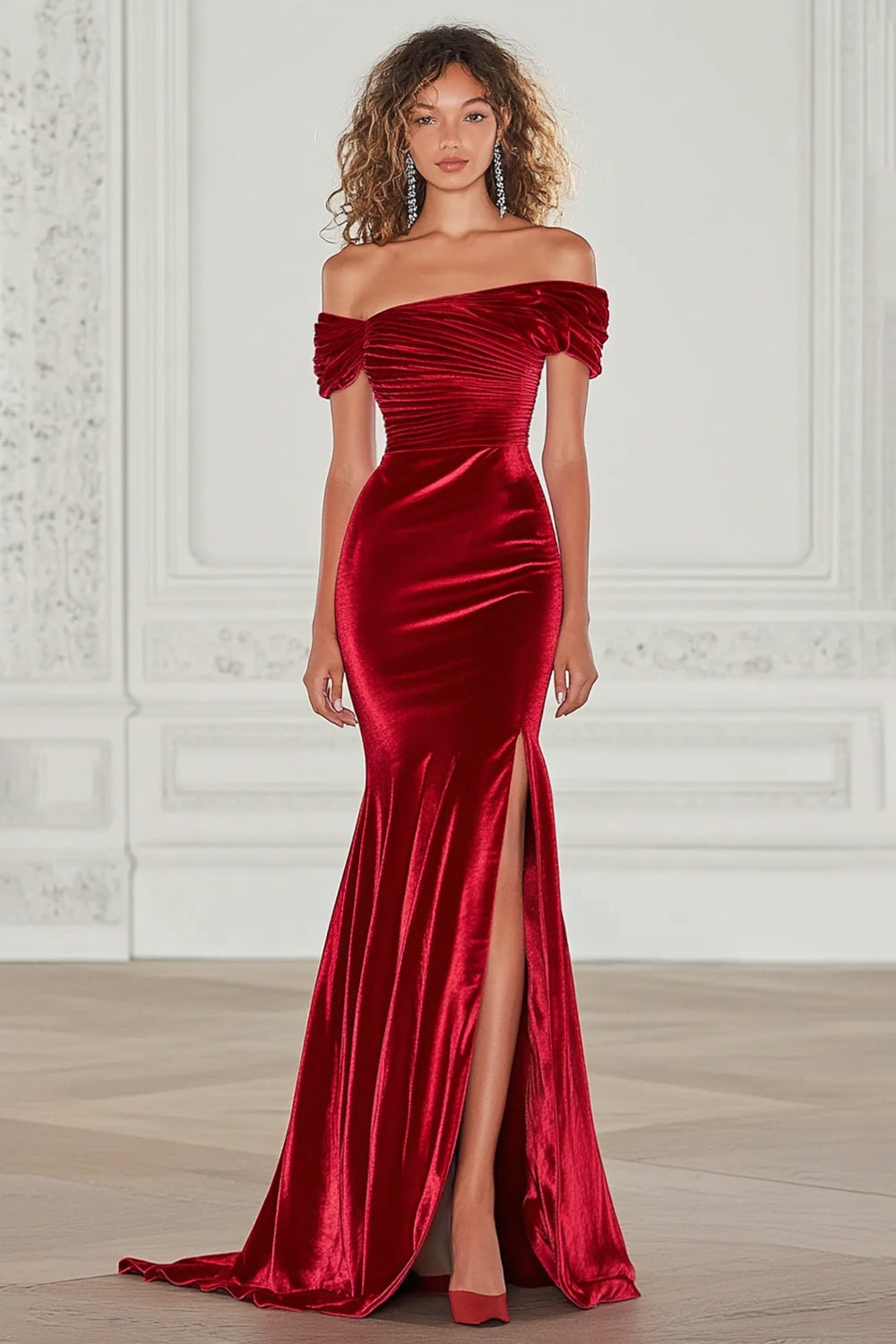 Robe de bal militaire bordeaux en velours sirène à épaules dénudées avec fente
