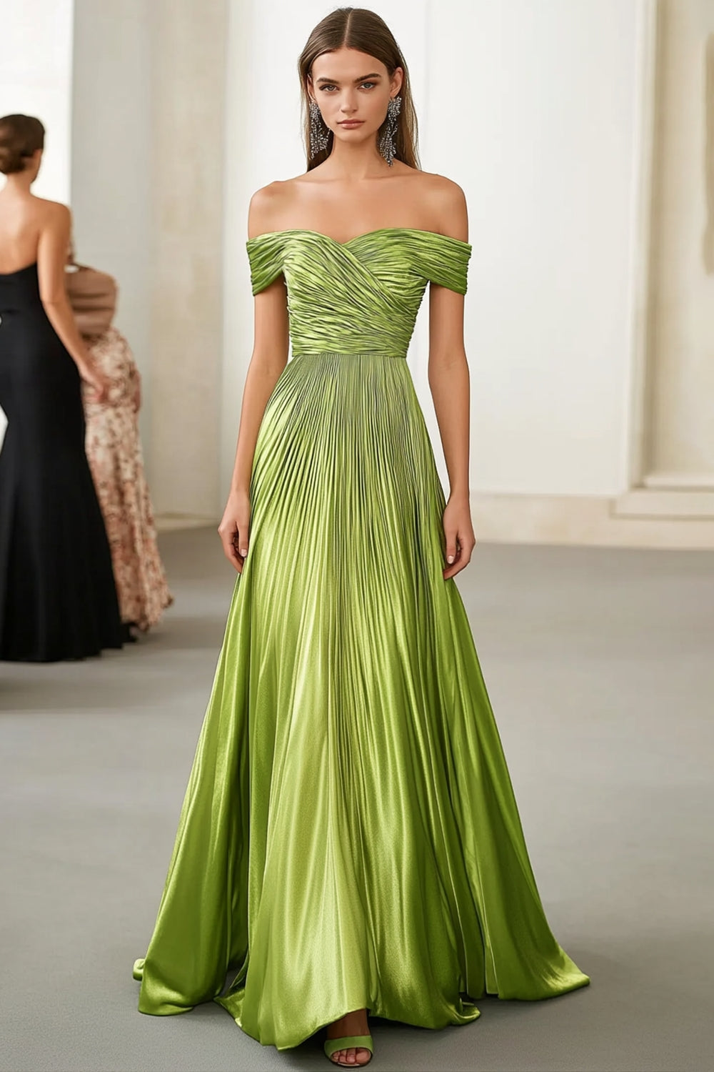 Satin métallisé à épaules dénudées vert Robe de bal militaire plissée en ligne A