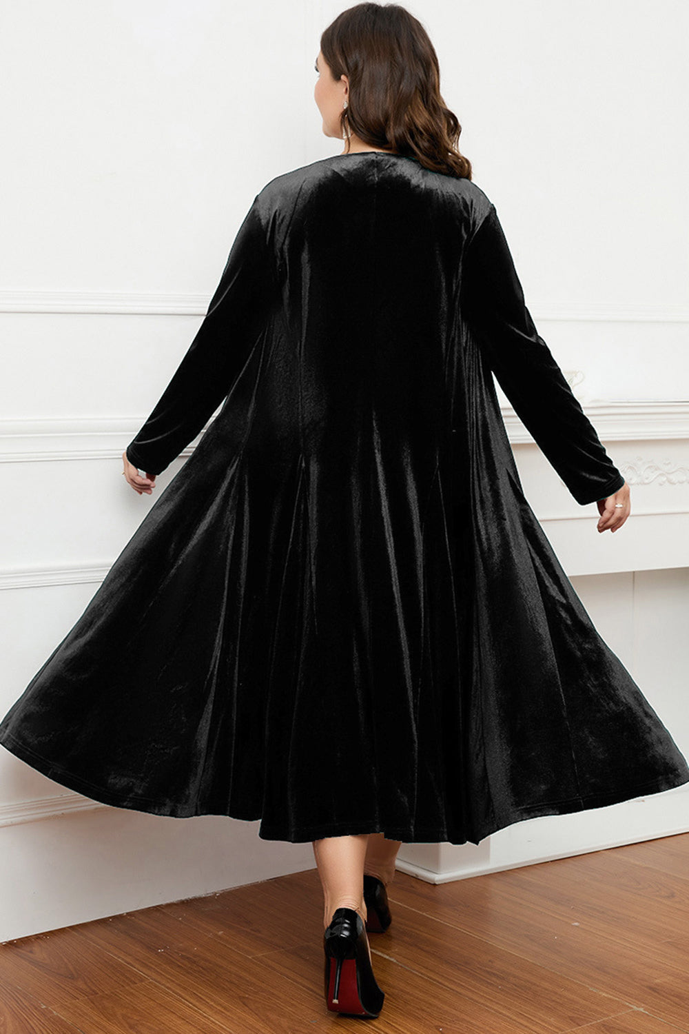 Robe noire à col rond à manches longues trapèze Mère de la mariée