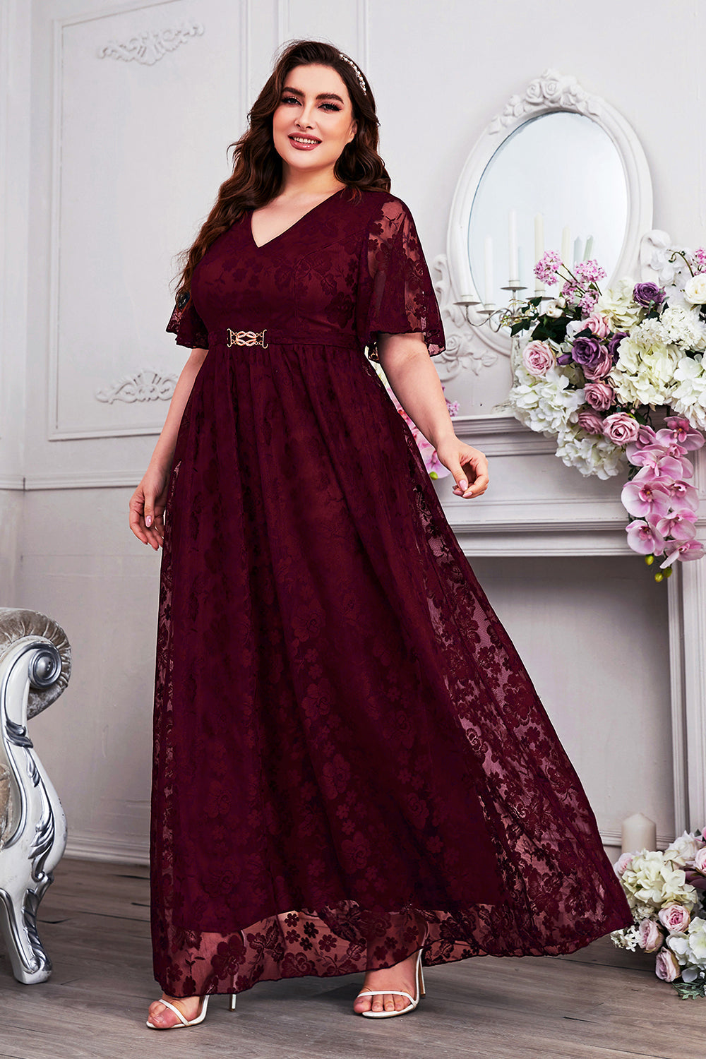 Bleu marine A-ligne dentelle col en V manches courtes Robe longue mère de la mariée