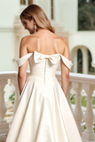 Robe de mariée en satin A Line blanc à épaules dénudées avec noeud