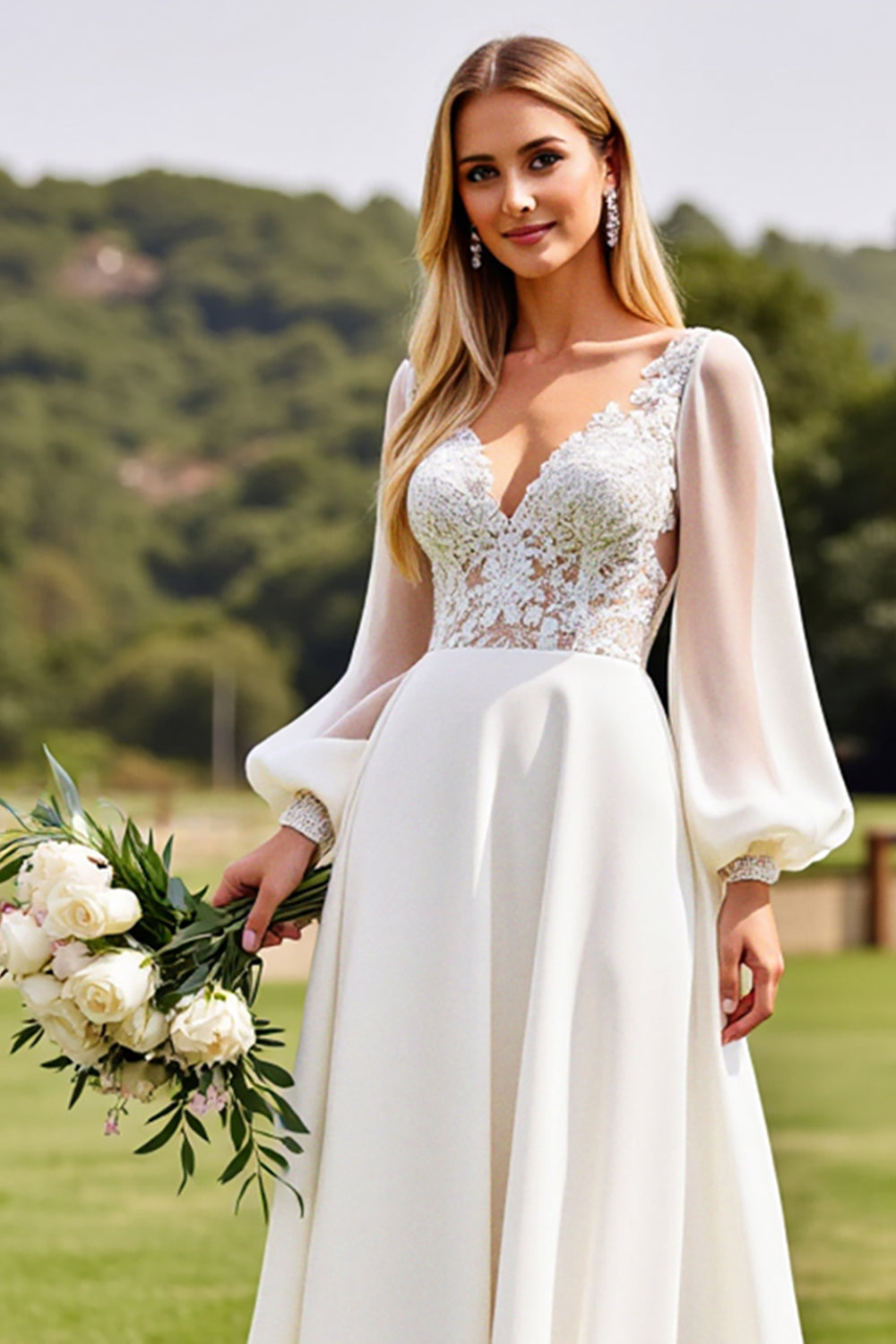 Robe de mariée en dentelle à manches longues ivoire avec appliques