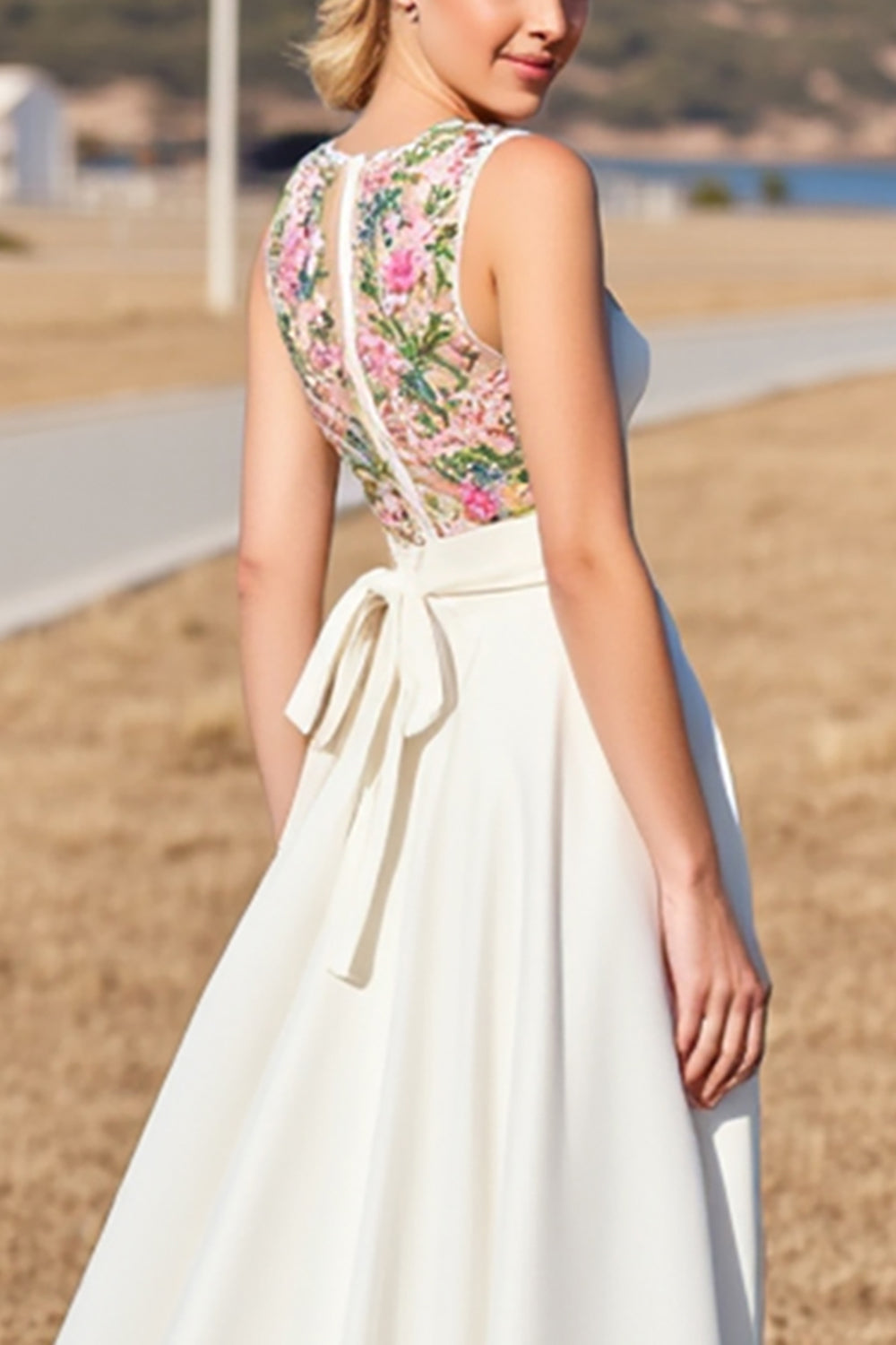 Floral A Line Col Rond Robe de mariée blanche longue