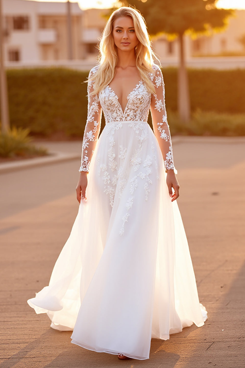 Robe de mariée blanche à manches longues