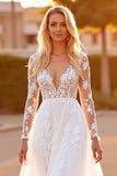 Robe de mariée blanche à manches longues