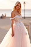 Robe de mariée en tulle blush à épaules dénudées avec appliques