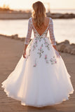 Tulle blanc une ligne Boho longueur sol robe de mariée avec des fleurs