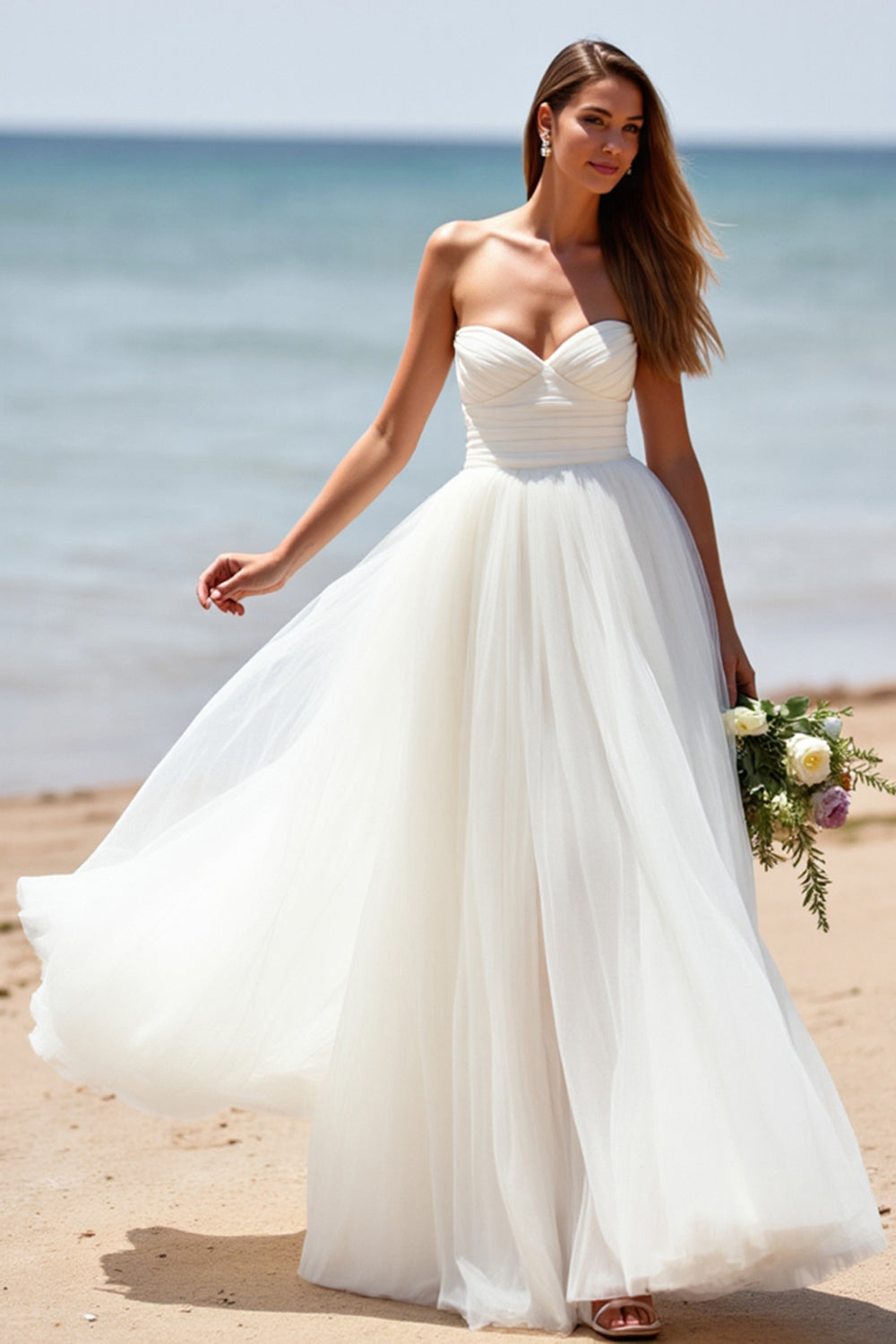 Robe de mariée blanche sans bretelles en tulle une ligne boho