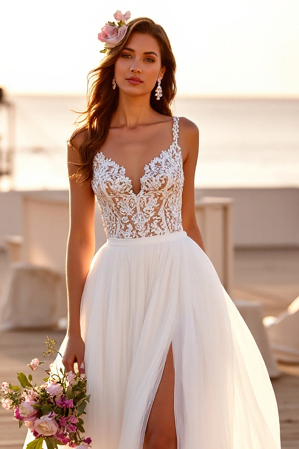Robe de mariée blanche à col en V une ligne Boho Sweep Train avec dentelle