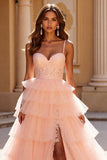 Robe de bal longue en tulle blush avec appliques