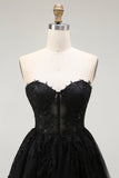 Noir Une ligne Sweetheart Appliqueed Sheer Corset Robe de cocktail