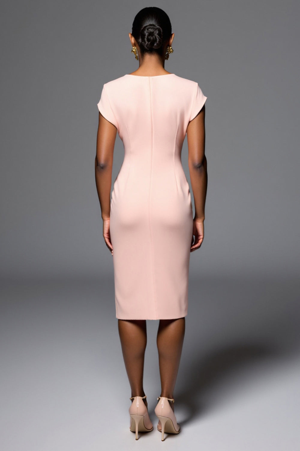 Robe de travail midi fourreau rose froncé