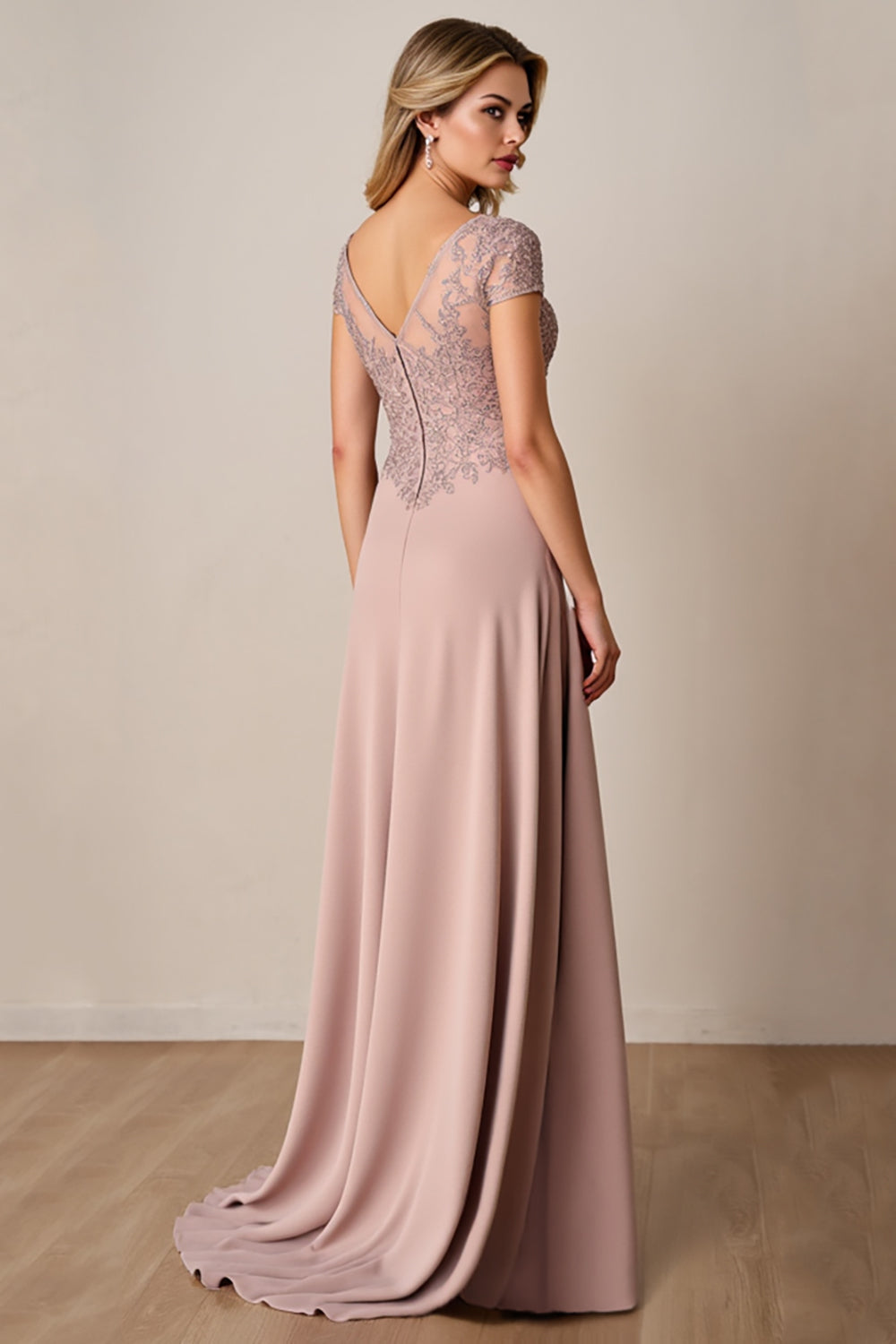 Dusty Rose Une ligne en satin longue mère de la mariée Robe avec dentelle