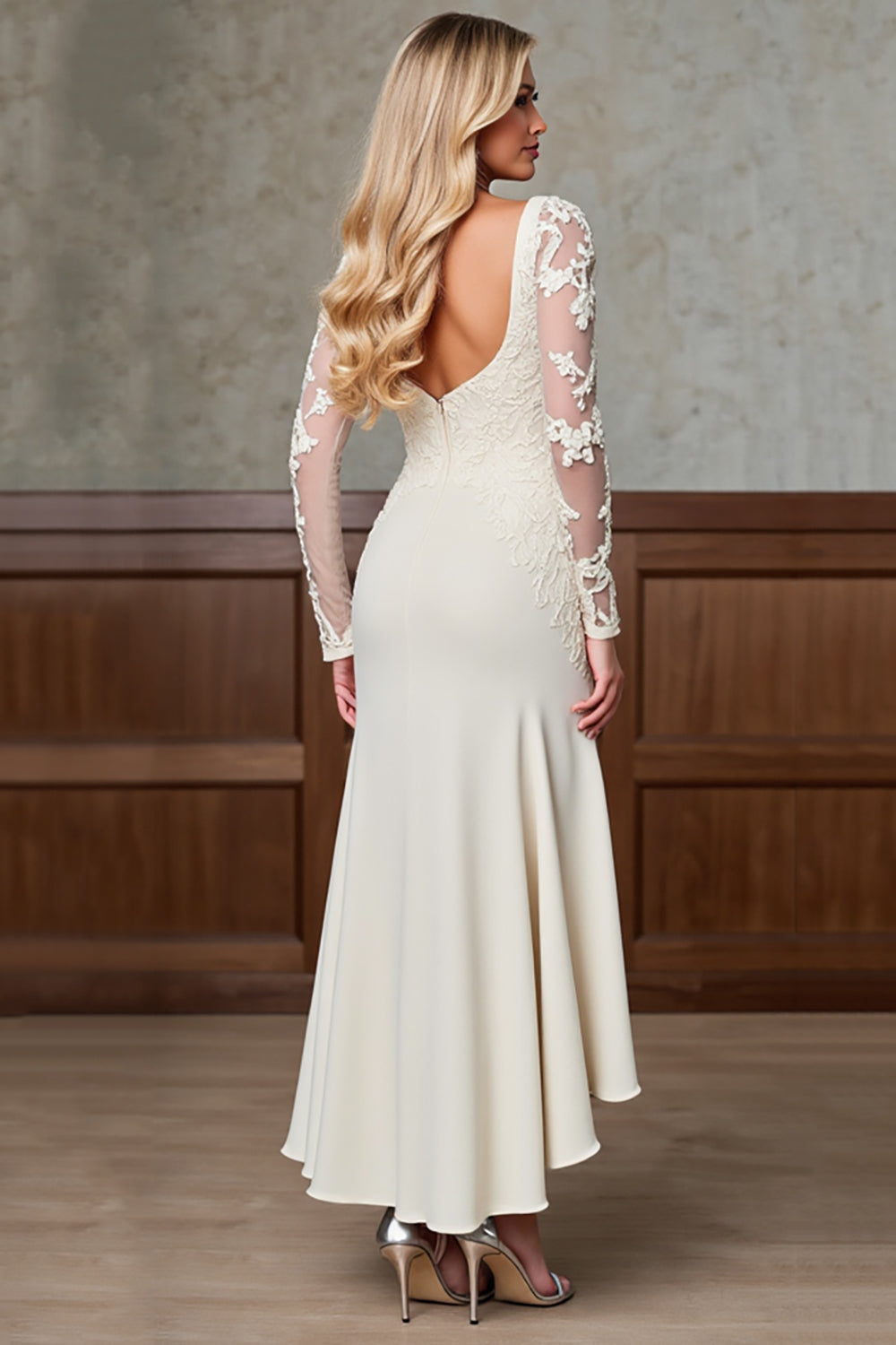 Robe longue mère de la mariée en satin sirène champagne avec manches