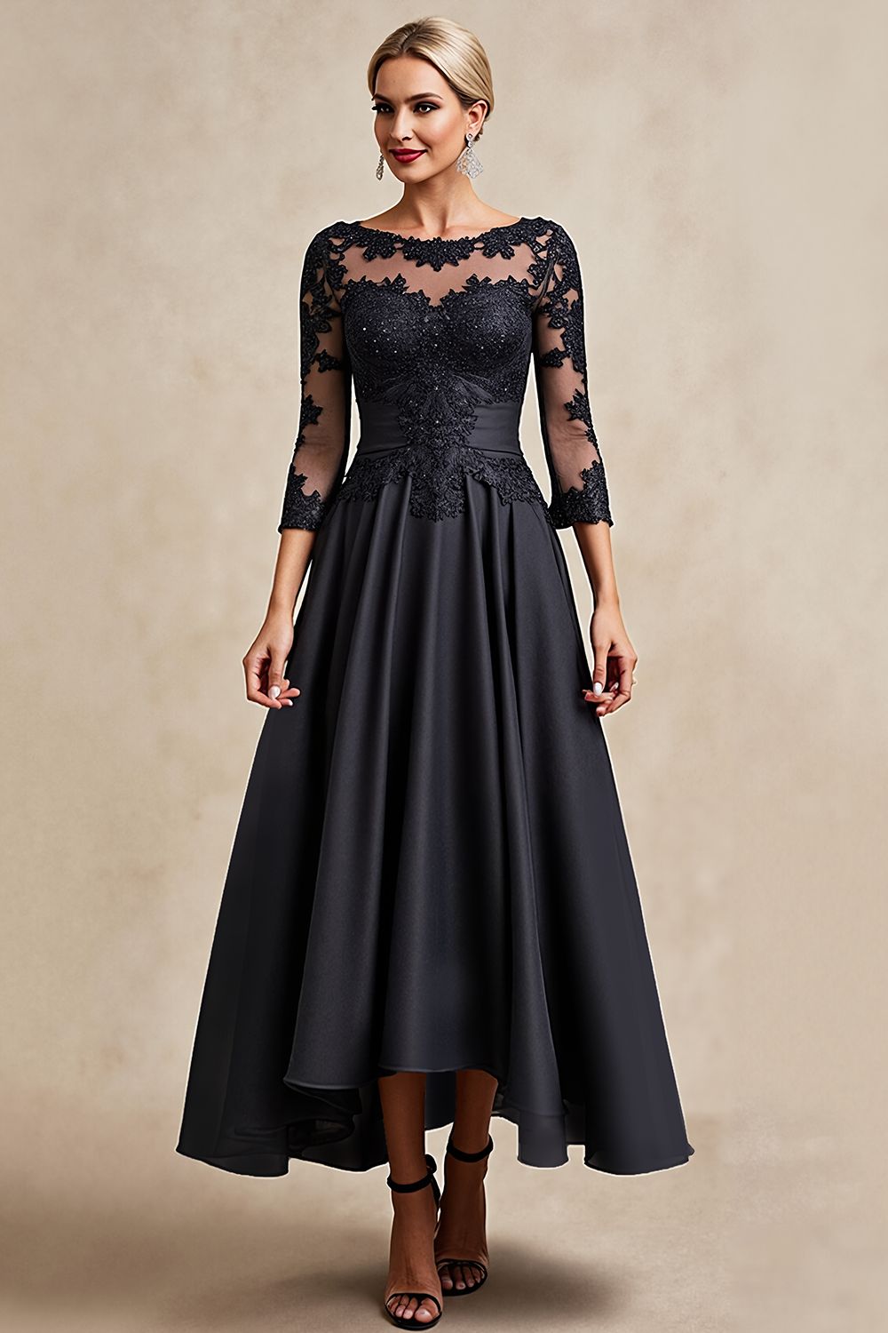 Noir A Ligne 3/4 Manches Thé Longueur Mère de la Mariée Robe avec Appliques
