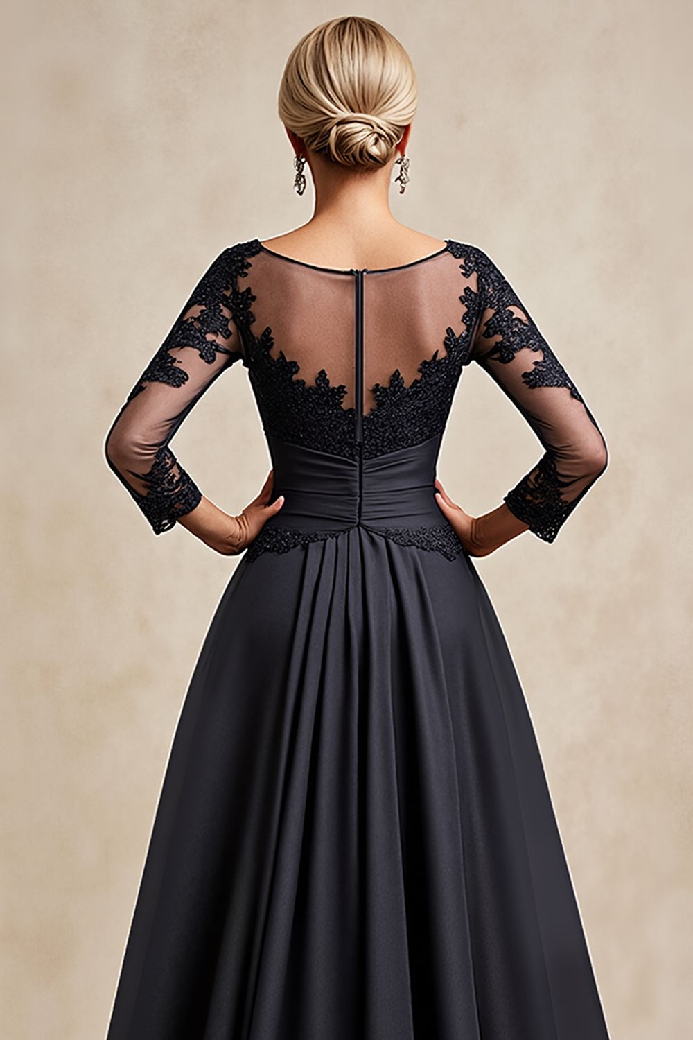 Noir A Ligne 3/4 Manches Thé Longueur Mère de la Mariée Robe avec Appliques
