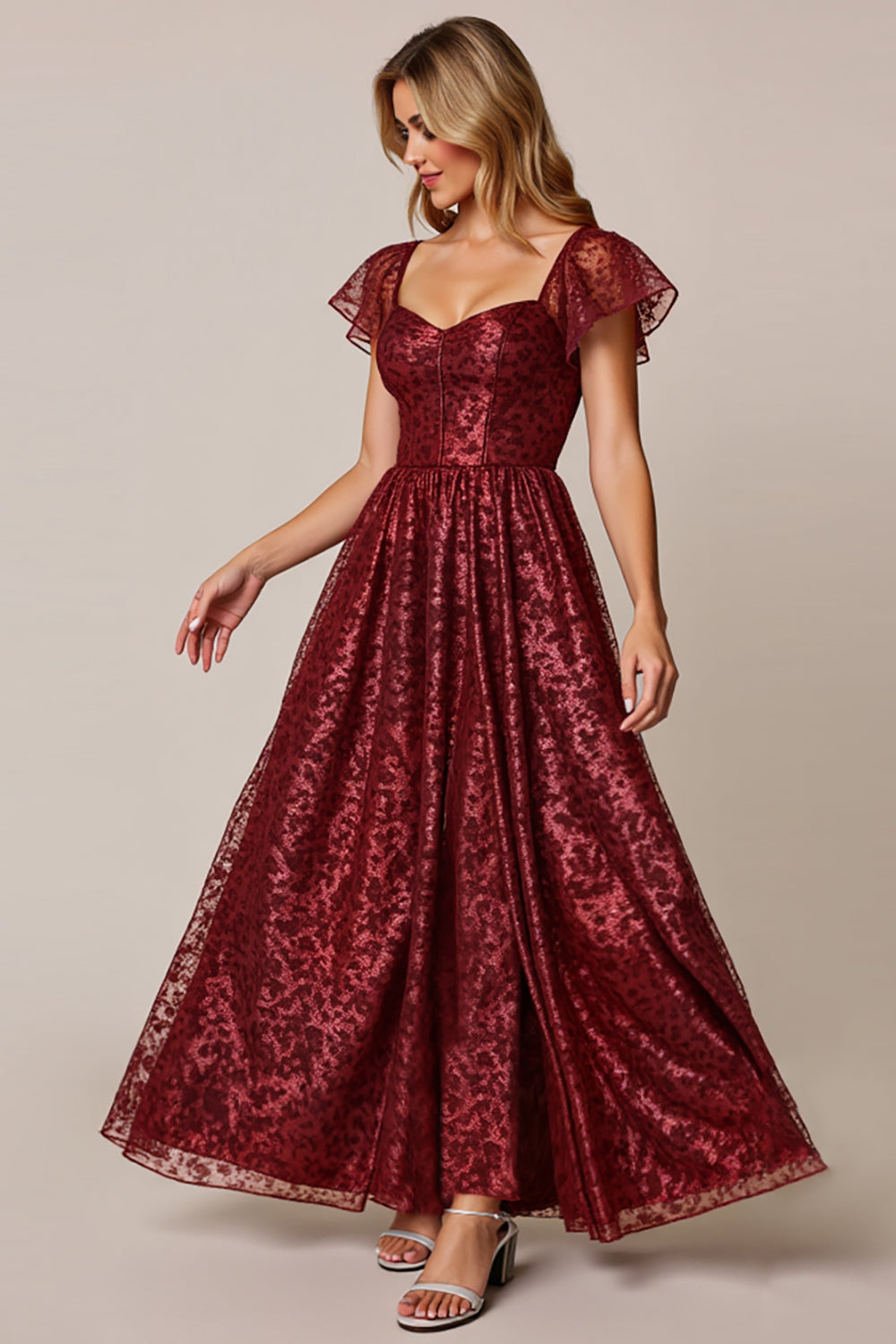Cabernet Robe d’invité de mariage à manches courtes